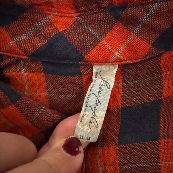 FREE PEOPLE Women’s Plaid Button-Up Shirt with Snap Closure Size Medium - Picture 9 of 12
